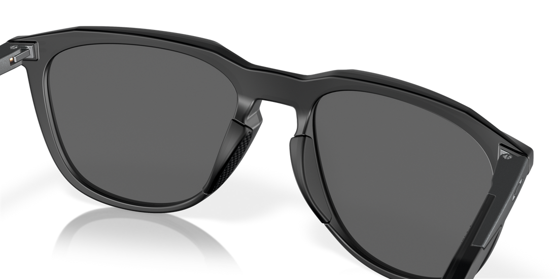 Oakley OO9286 Men Matte Black Aviator Sunglasses